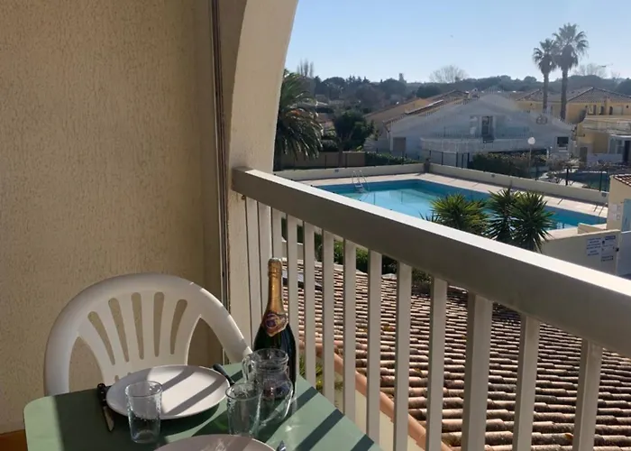 403 3 Pers Port Soleil Vue Piscine *